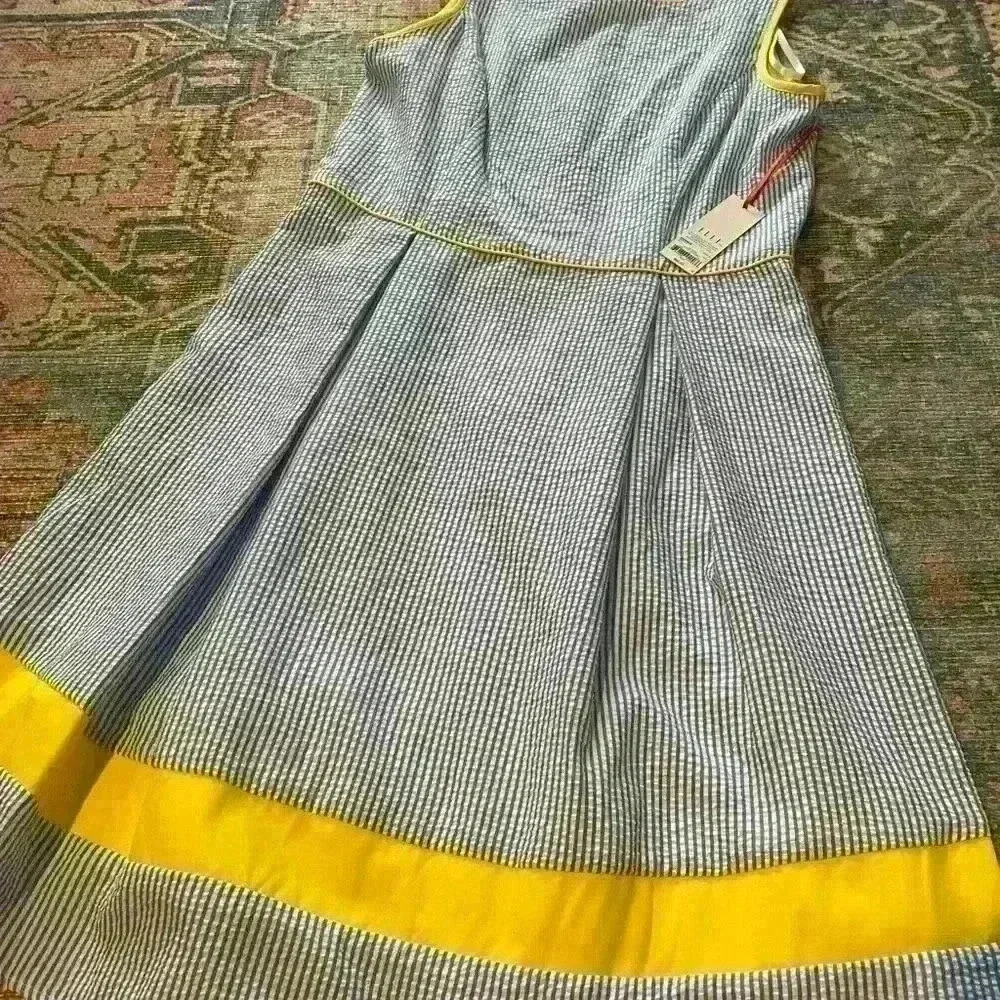 Elle gorgeous dress